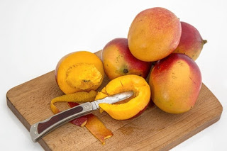 10 Lines on Mango Fruit in English